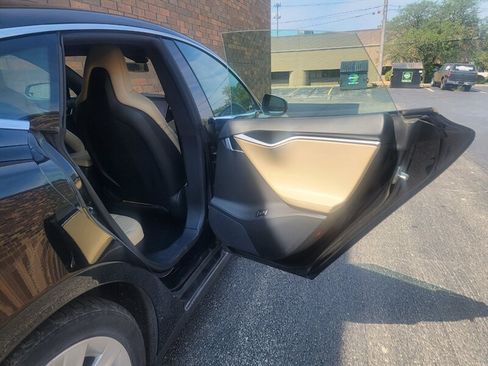 Used 2016 Tesla Model S 70D AWD/4WD image 27