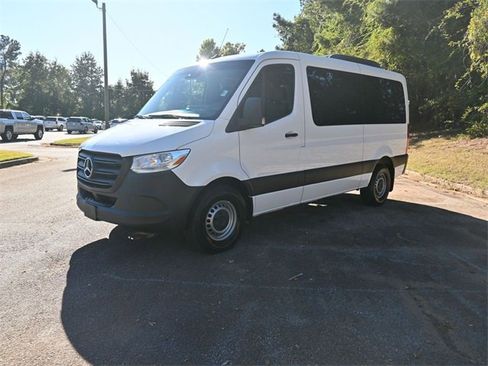 Used 2023 Mercedes-Benz Sprinter 2500 w/ Acoustic Package image 10