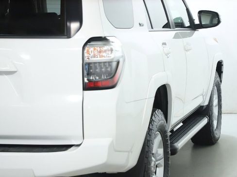 Used 2019 Toyota 4Runner SR5 Premium AWD/4WD image 49