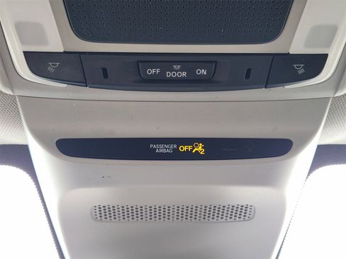 Used 2024 Honda HR-V LX image 31