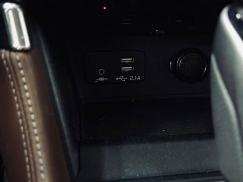 Used 2022 Subaru Forester Touring w/ Popular Package #2 image 35