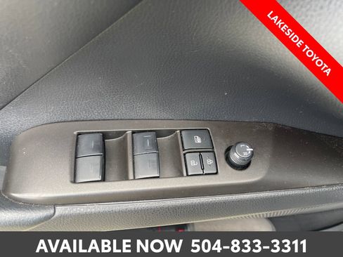 Certified 2022 Toyota Camry SE FWD image 24