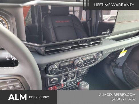 New 2025 Jeep Gladiator Rubicon w/ Safety Group AWD/4WD image 20