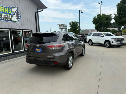 Used 2015 Toyota Highlander Limited AWD/4WD image 6
