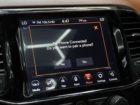 Used 2021 Jeep Grand Cherokee Overland AWD/4WD image 44