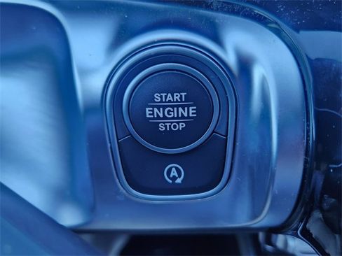 Certified 2026 Mercedes-Benz GLB 250 4MATIC image 30