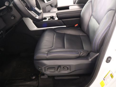 Used 2025 Toyota Tundra Platinum AWD/4WD image 12