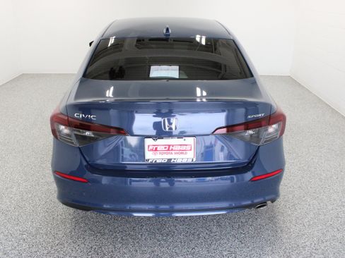 Used 2025 Honda Civic Sport image 8