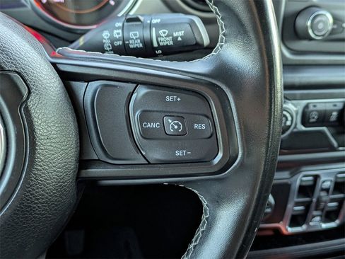 Used 2020 Jeep Wrangler Unlimited Freedom Edition image 26