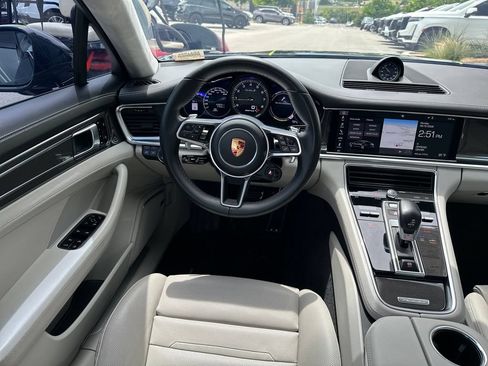Used 2018 Porsche Panamera Turbo S AWD/4WD image 35