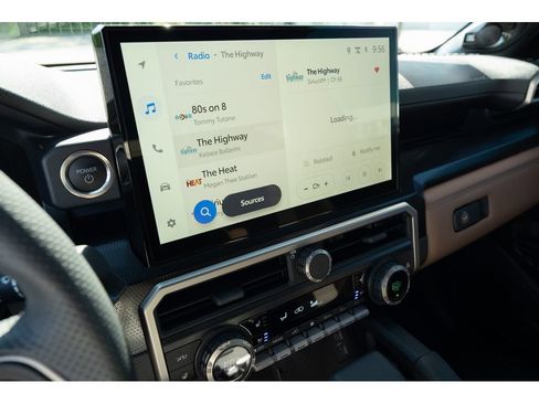 Used 2026 Toyota 4Runner Limited image 24