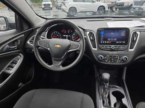 Used 2023 Chevrolet Malibu LT image 19