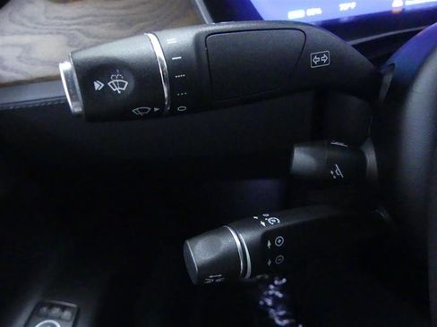 Used 2018 Tesla Model X 100D image 18