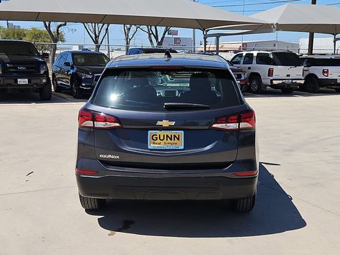 Certified 2022 Chevrolet Equinox LS FWD image 4
