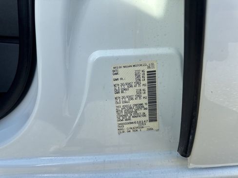 Used 2022 Nissan Frontier SV image 35