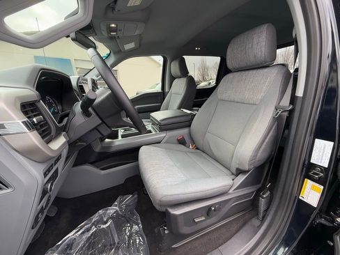 Used 2022 Ford F150 XLT w/ Equipment Group 302A High image 16