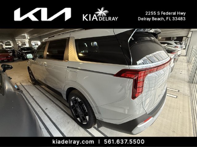 Used 2026 Kia Carnival EX FWD image 3