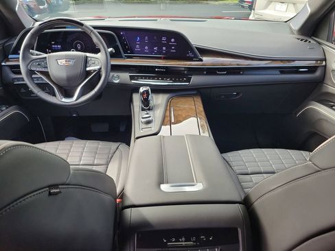 Certified 2024 Cadillac Escalade ESV Sport Platinum w/ LPO, ONYX Package image 18