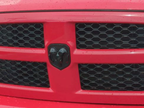 Used 2019 RAM 1500 Express w/ Wheel & Sound Group AWD/4WD image 12