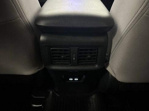 Used 2023 Toyota RAV4 XLE image 31