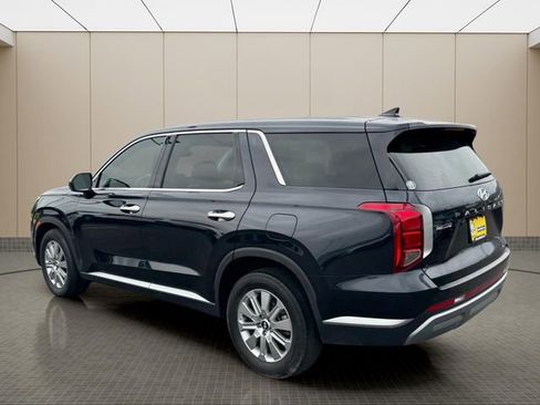 Used 2023 Hyundai Palisade SE w/ Cargo Package FWD image 5