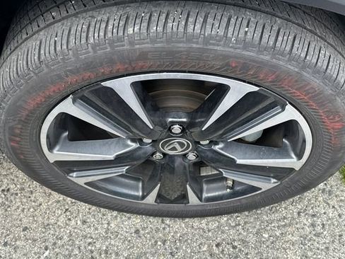 Used 2022 Lexus UX 250h w/ Accessory Package (Z2) AWD/4WD image 4