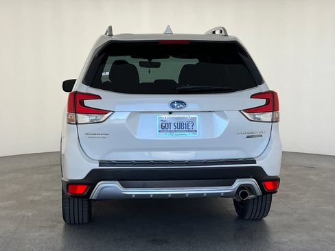 Used 2023 Subaru Forester Touring AWD/4WD image 5
