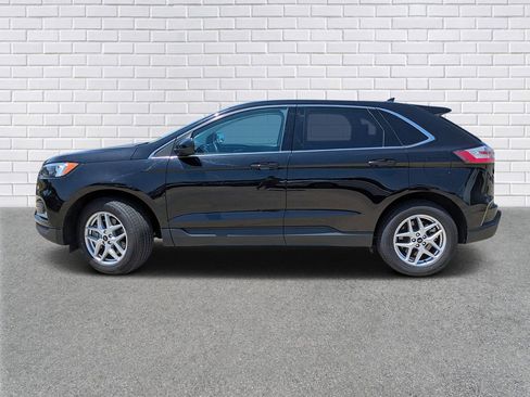 Used 2023 Ford Edge SEL image 2