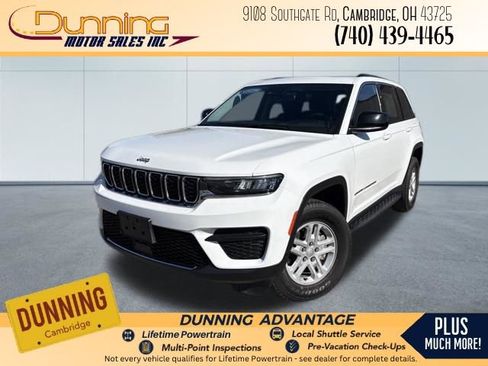 Used 2023 Jeep Grand Cherokee Laredo image 1