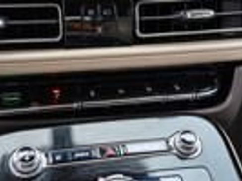 Used 2023 Lincoln Nautilus AWD w/ Premium Package image 25