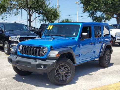 Used 2024 Jeep Wrangler Sport S image 21