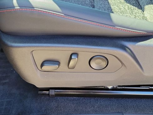 Used 2023 Chevrolet Colorado Z71 w/ Z71 Convenience Package 2 image 21