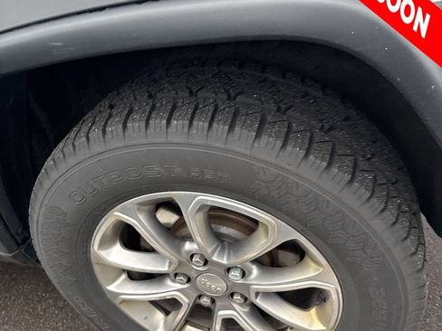 Used 2014 Jeep Grand Cherokee Limited AWD/4WD image 8