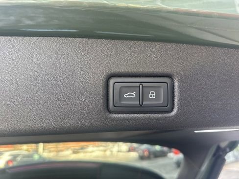 New 2025 Audi Q5 Premium Plus image 36