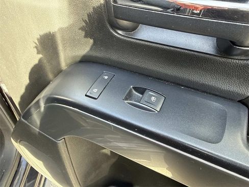 Used 2015 Chevrolet Silverado 1500 LT w/ LT Convenience Package image 28