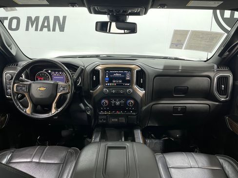 Used 2019 Chevrolet Silverado 1500 High Country image 18