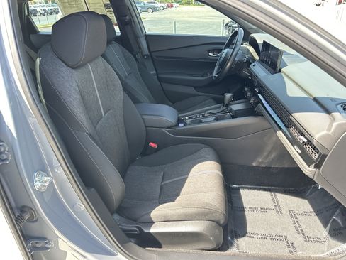 Used 2024 Honda Accord Sport image 33