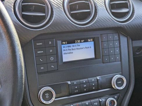 Used 2021 Ford Mustang Coupe image 11