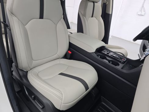 Used 2026 Honda Passport RTL image 10