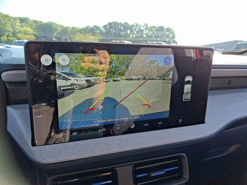 New 2025 Ford Maverick XLT w/ 4K Tow Package image 15