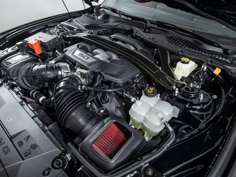 Used 2025 Ford Mustang GT Premium RWD image 36