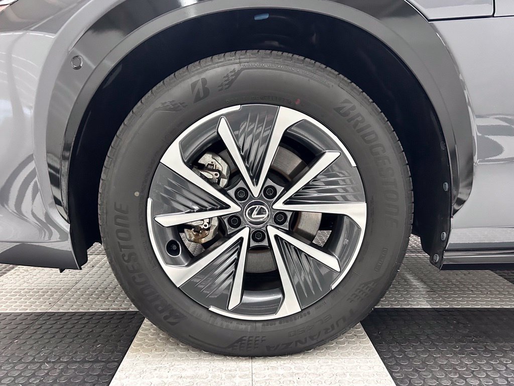 Used 2023 Lexus RZ 450e Premium w/ Technology Package AWD/4WD image 8