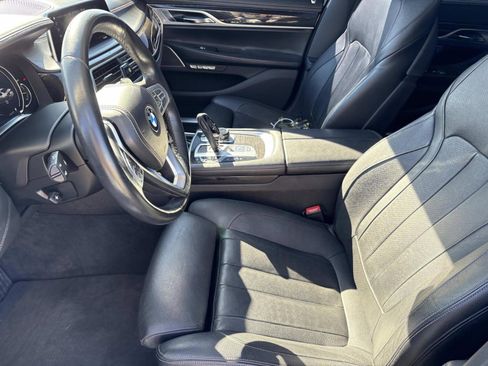 Used 2016 BMW 740i image 24