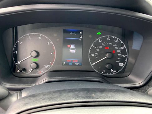 Used 2025 Toyota Corolla LE image 25