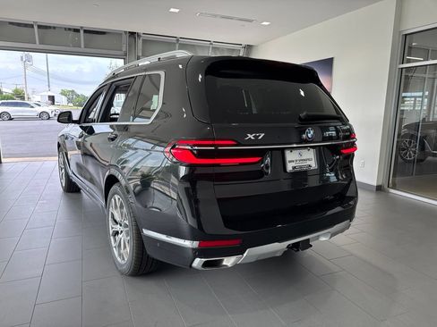 Used 2025 BMW X7 xDrive40i w/ Premium Package AWD/4WD image 6