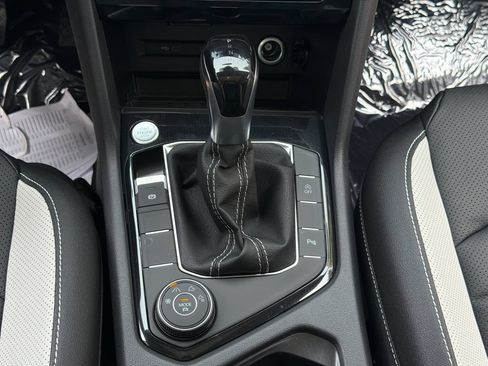 New 2026 Volkswagen Taos SEL AWD/4WD image 14