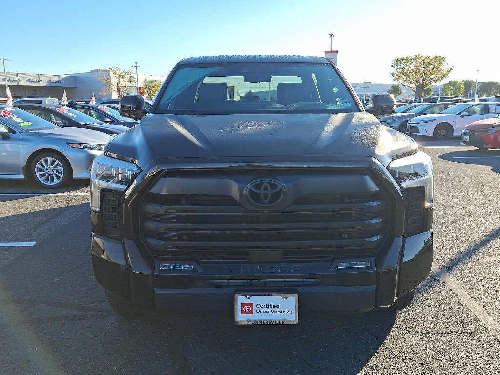 Certified 2025 Toyota Tundra Limited AWD/4WD image 2