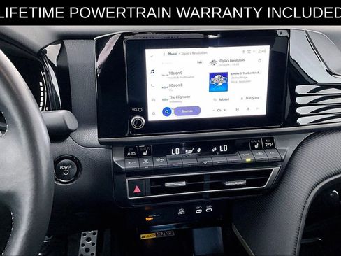 Used 2025 Toyota Camry SE w/ Convenience Package AWD/4WD image 8