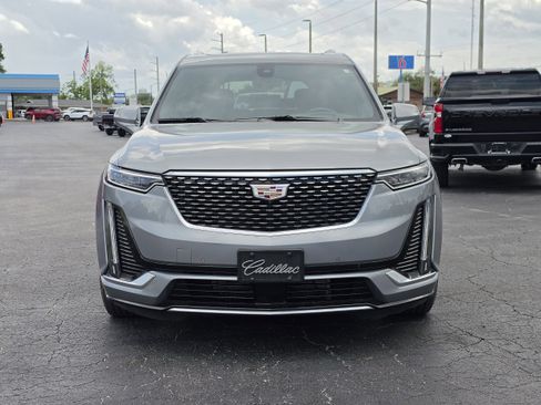 Used 2023 Cadillac XT6 Premium Luxury w/ Platinum Package AWD/4WD image 9