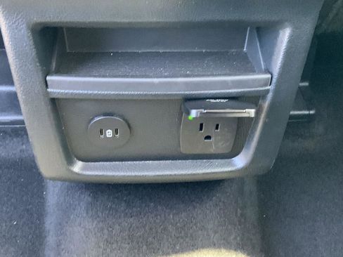 Used 2024 Ford Edge Titanium image 52